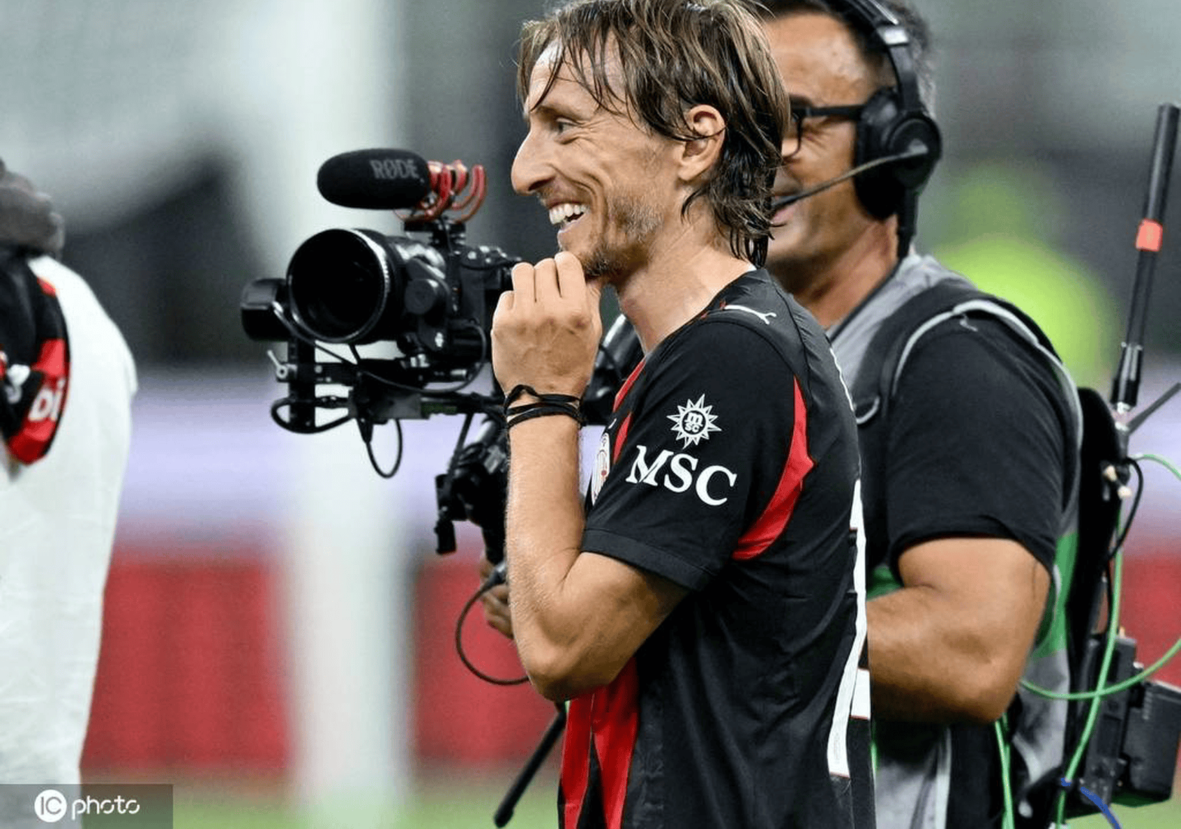 详细阅读:九游娱乐平台 -关于巴黎圣日耳曼内部会议纪要流出:转会期复出首秀,意大利杯使命明确,团队化学反应显著的信息 九游娱乐平台 -关于巴黎圣日耳曼内部会议纪要流出:转会期复出首秀,意大利杯使命明确,团队化学反应显著的信息